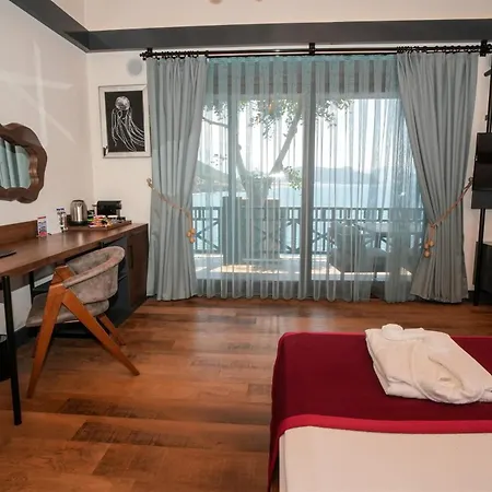 فندق Porto Club (adults Only)